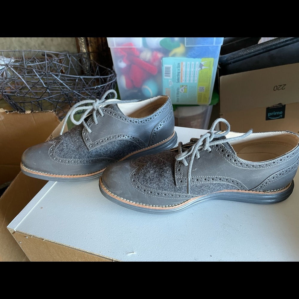 Cole Hahn shoes. Size 7.5